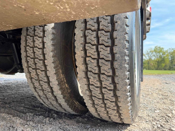 2001-ford-f450-image-10