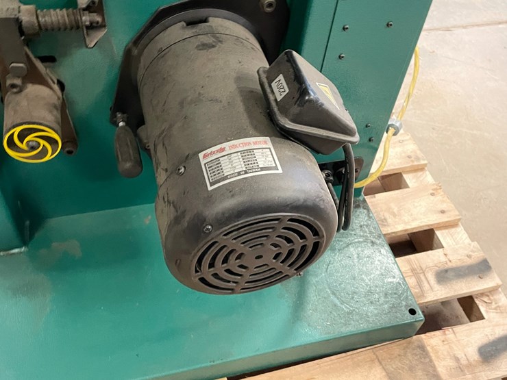 #4645-•-grizzly-g0640x-bandsaw-image-18