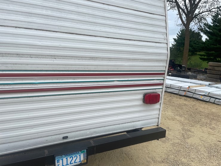 #1276-•-1998-jayco-eagle-304-camper-(has-mn-title)-image-29
