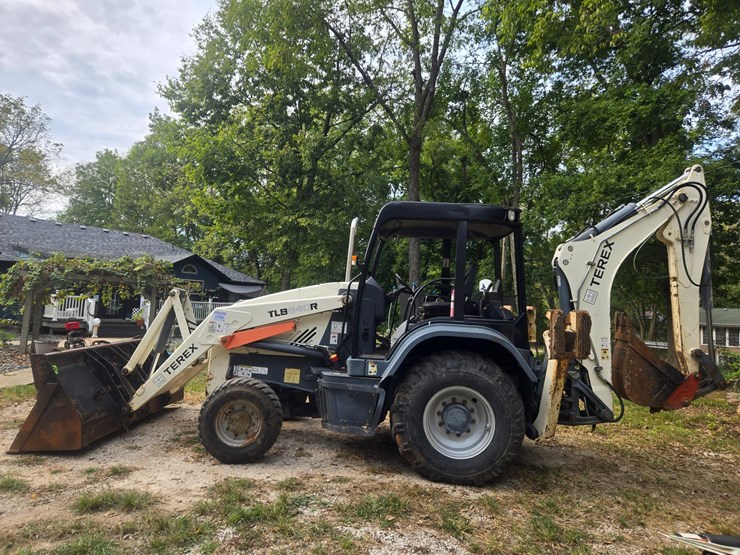 terex-tlb840r-image-4