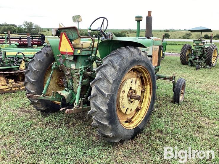 1959-john-deere-630-image-5