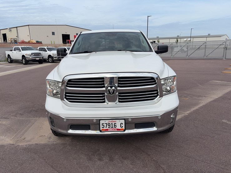 2014-dodge-1500-image-2