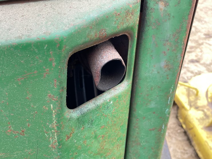 john-deere-318-image-26