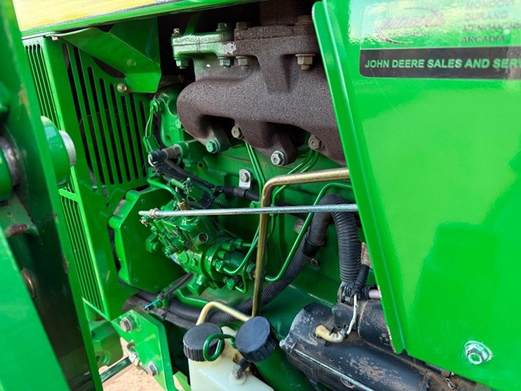 john-deere-6403-image-33