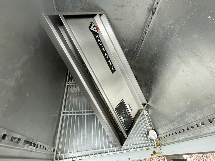 #4671-•-victory-commercial-freezer-image-23