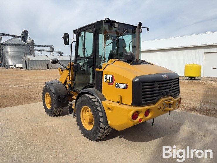 2017-caterpillar-906m-image-7