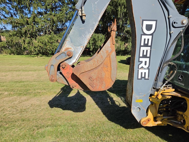 2010-deere-310j-image-18
