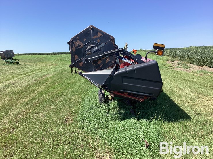 2005-case-ih-1020-image-8