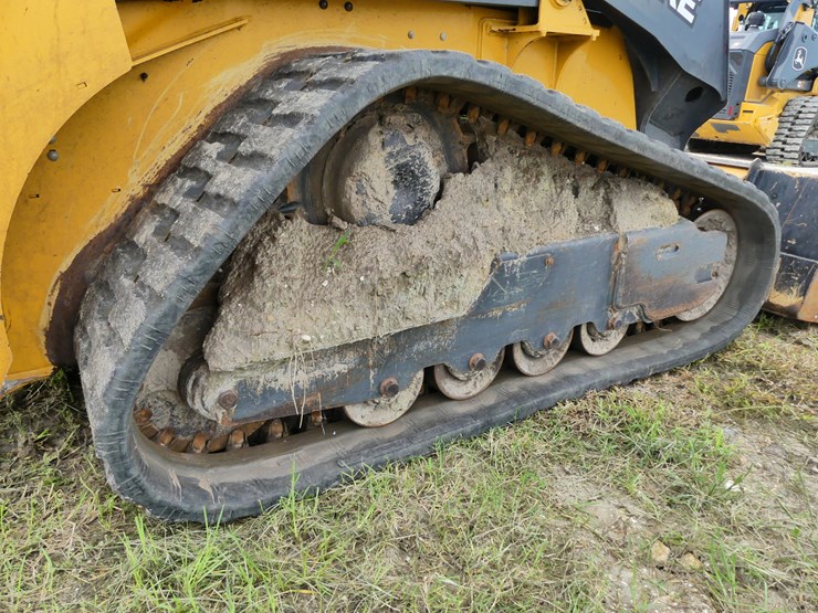 2024-deere-317g-image-6