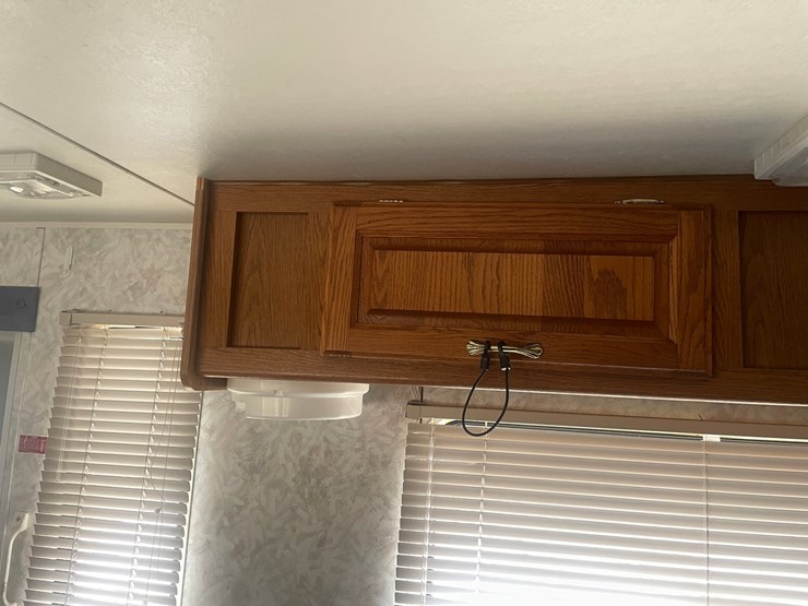 #1276-•-1998-jayco-eagle-304-camper-(has-mn-title)-image-88