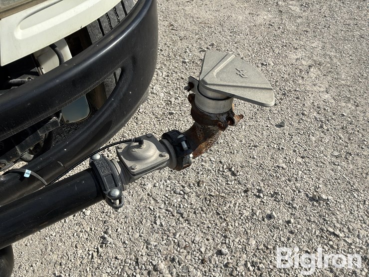 2012-international-durastar-4400-image-14