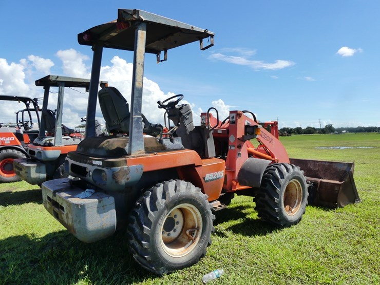 kubota-r520s-image-4
