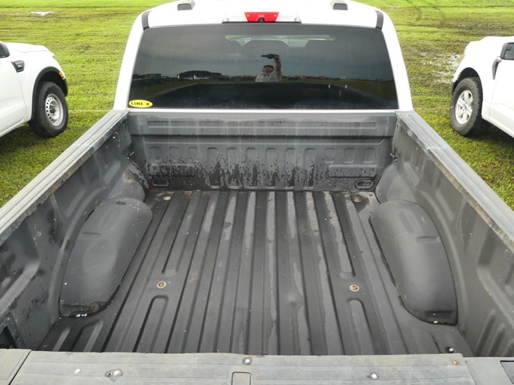 2021-ford-f150-xlt-image-5