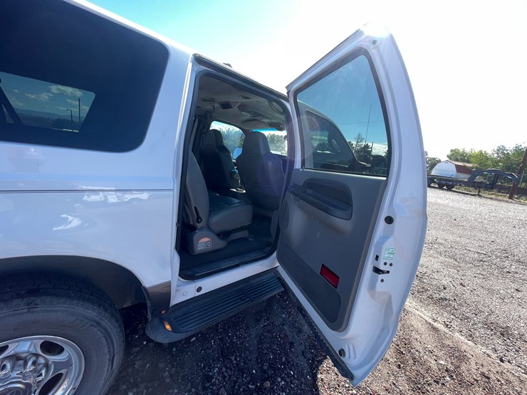 2003-ford-excursion-image-80