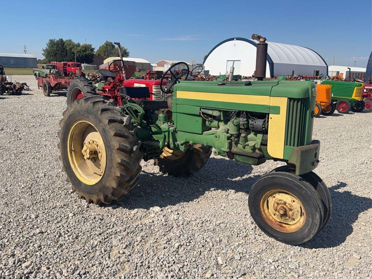 1958-john-deere-420-image-1