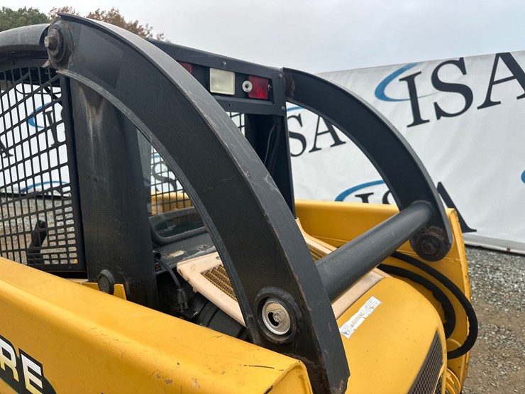 deere-240-image-22