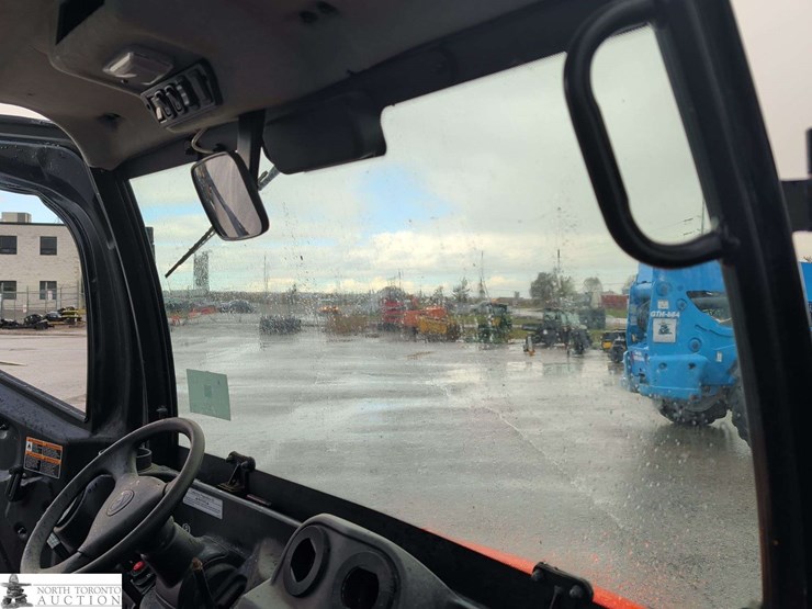 2019-kubota-rtv1100-image-32