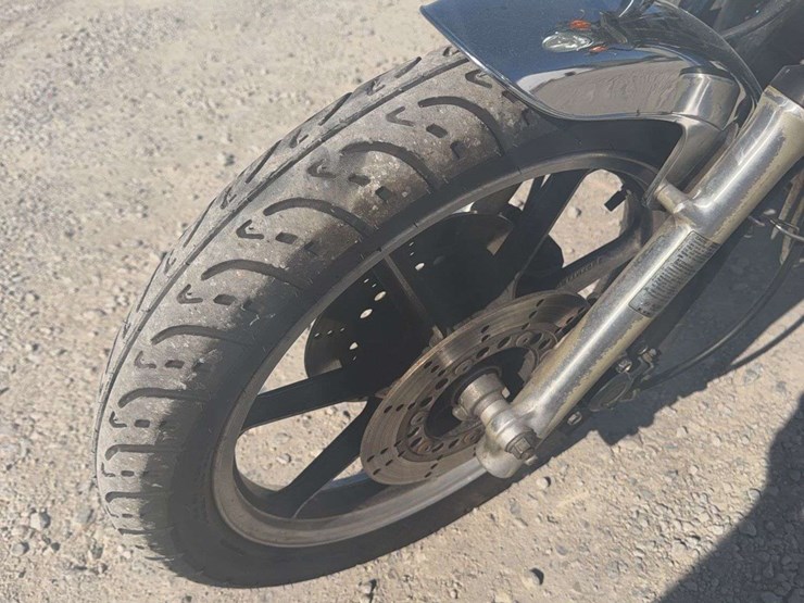 1980-kawasaki-kz750-image-11