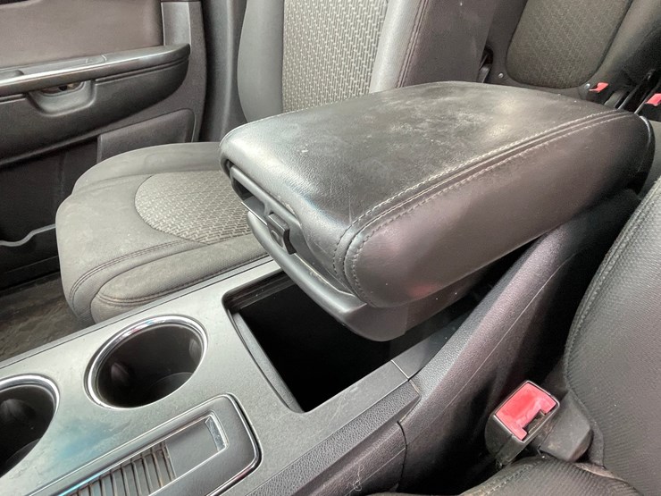 #2768-•-2001-toyota-camry-(title-in-delay)-image-164