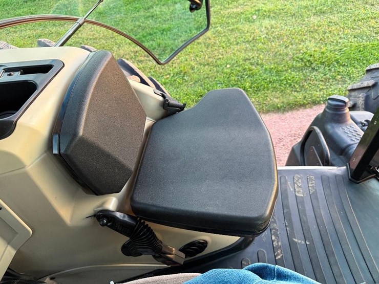 massey-ferguson-8670-image-59