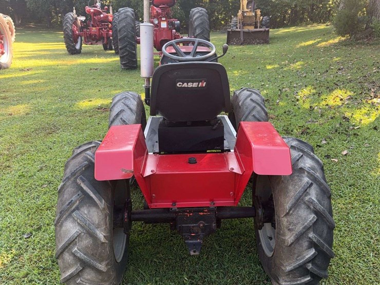 custom-case-4994-articulating-tractor-image-6