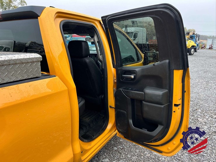 2019-chevrolet-silverado-4wd-pickup-truck-image-39