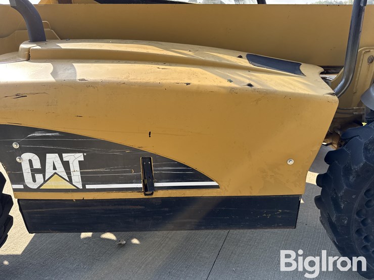 2006-caterpillar-th360b-image-12