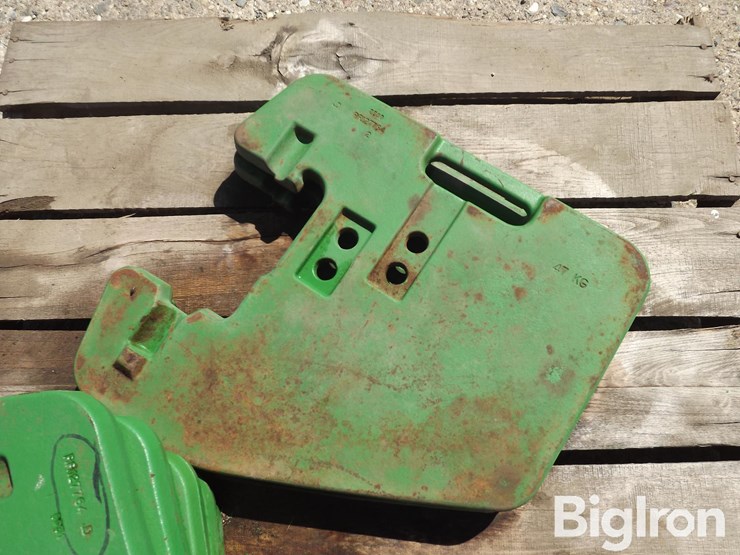 john-deere-suitcase-weights-image-14