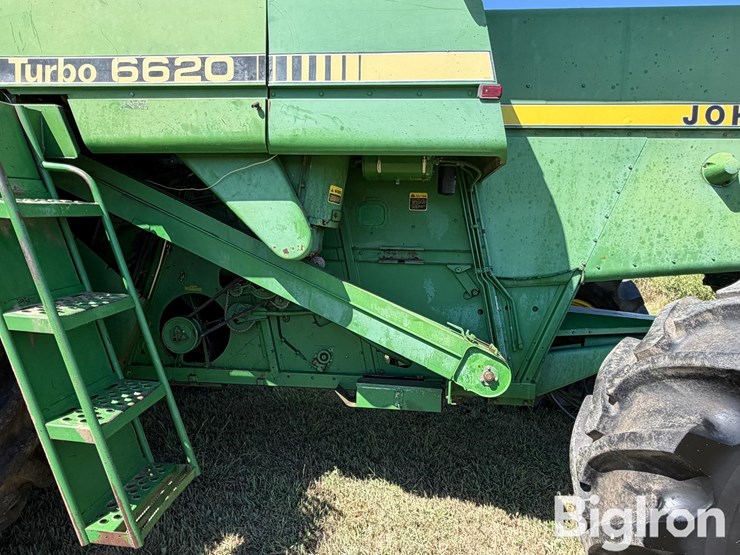 1982-john-deere-6620-image-17