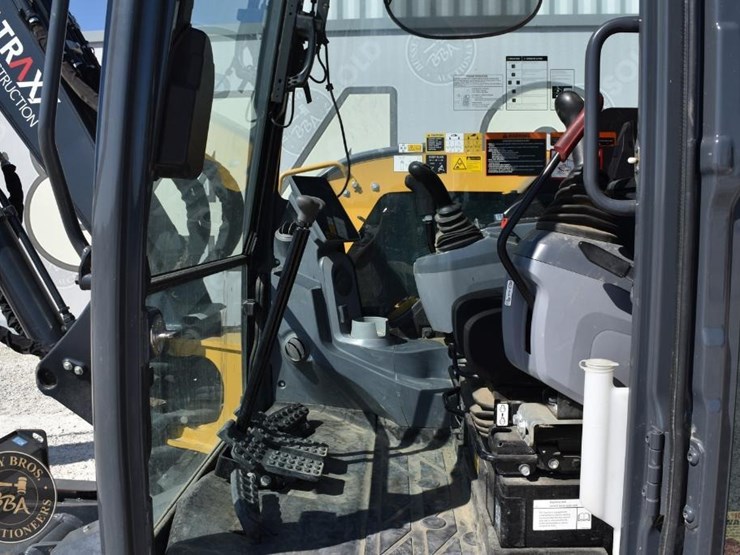 2023-deere-85-p-tier-image-61