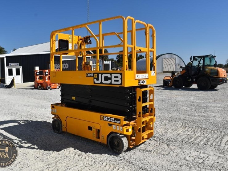 2018-jcb-s3246e-image-11