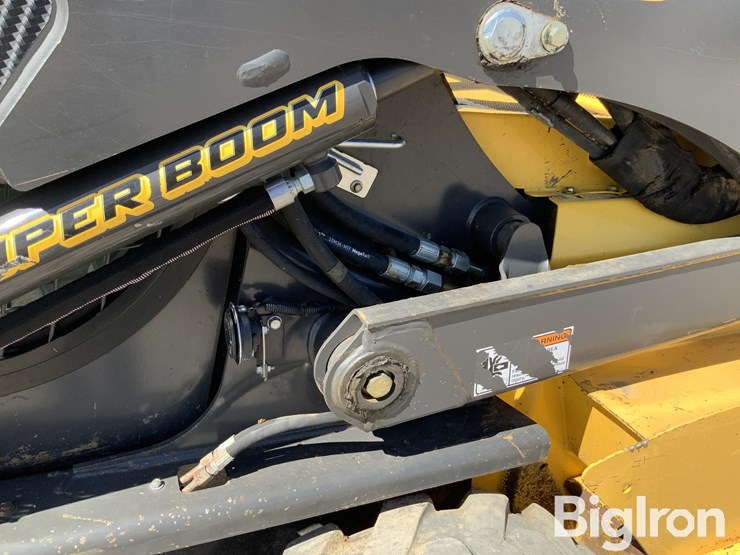 2020-new-holland-l228-image-11