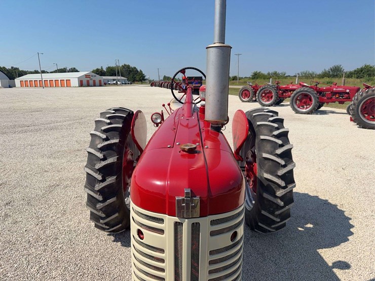 farmall-350-image-10