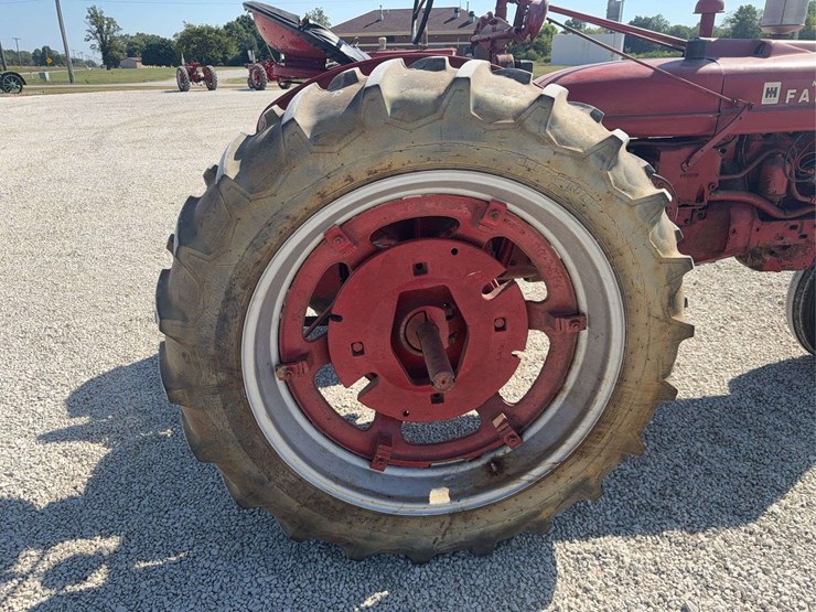 farmall-super-h-image-19
