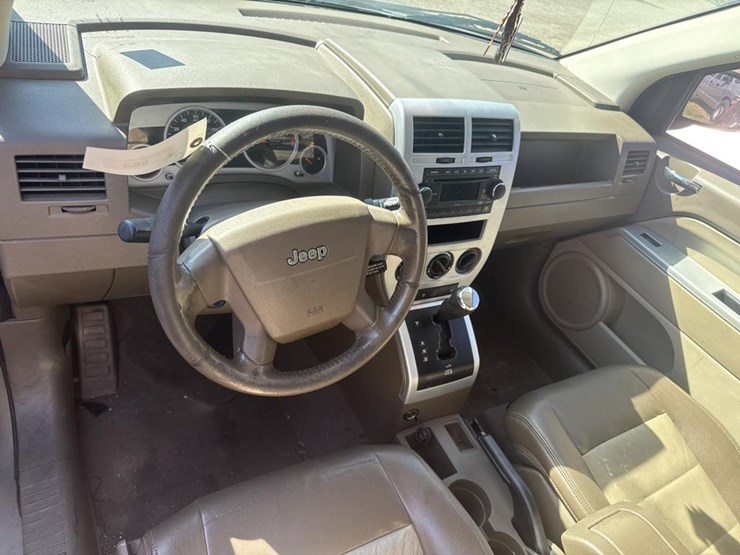2008-jeep-compass-limited-image-12