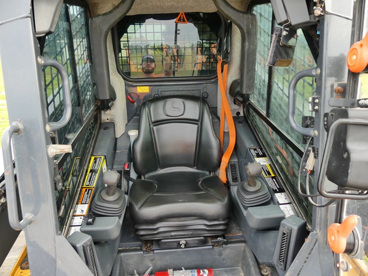deere-333g-image-14