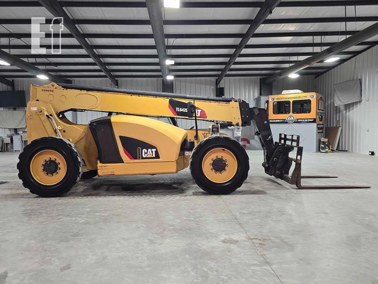 2018-caterpillar-tl642d-image-6