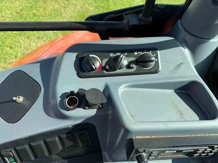 kubota-m135gx-image-49