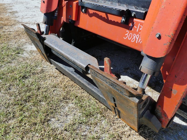 kubota-svl97-2-image-11