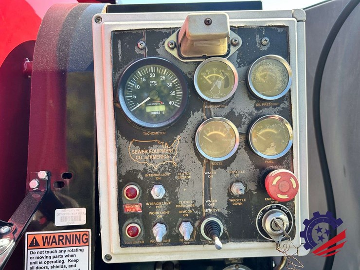 2009-sewer-equipment-co.-of-america-747-fr2000-jetter-trailer-image-9