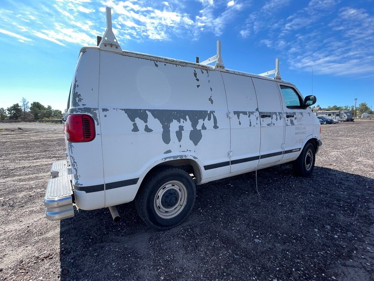 #2753-•-2000-dodge-ram-(title-in-delay)-image-5