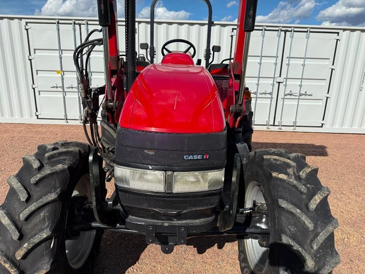 case-ih-farmall-80-image-33