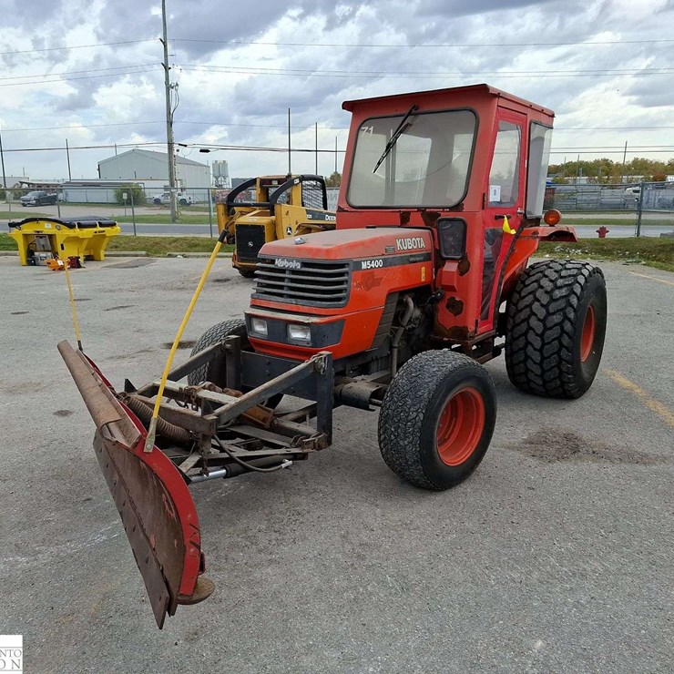1999 KUBOTA M5400