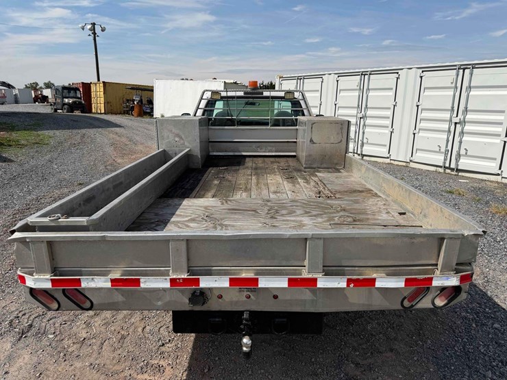 2001-ford-f450-image-13