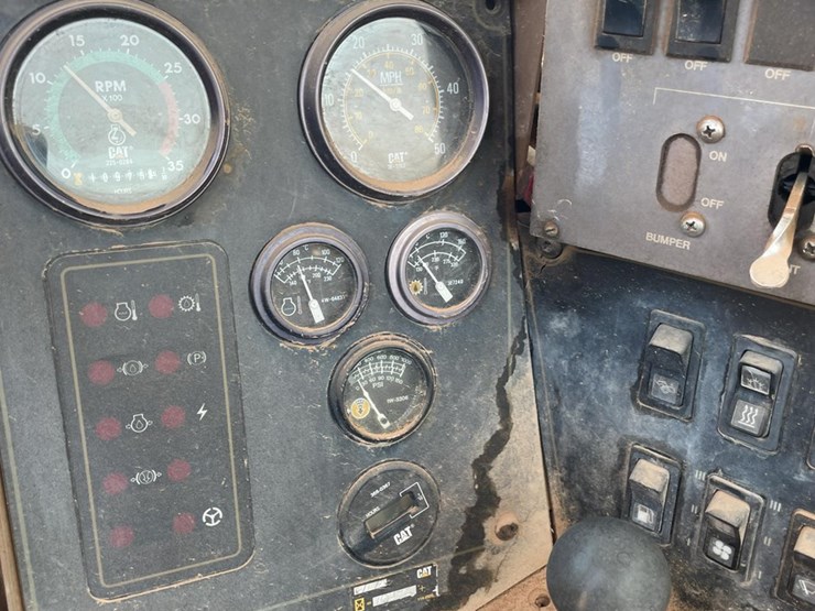 2003-caterpillar-613c-image-64