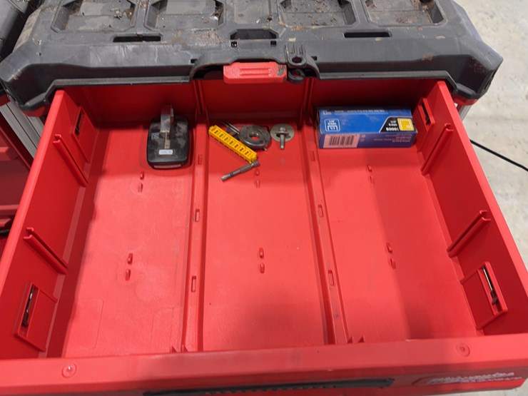 craftsman-tool-box-with-milwaukee-packouts-image-10