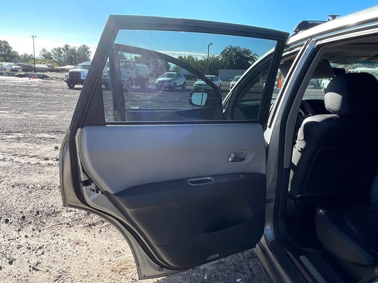 2006-subaru-tribeca-image-18