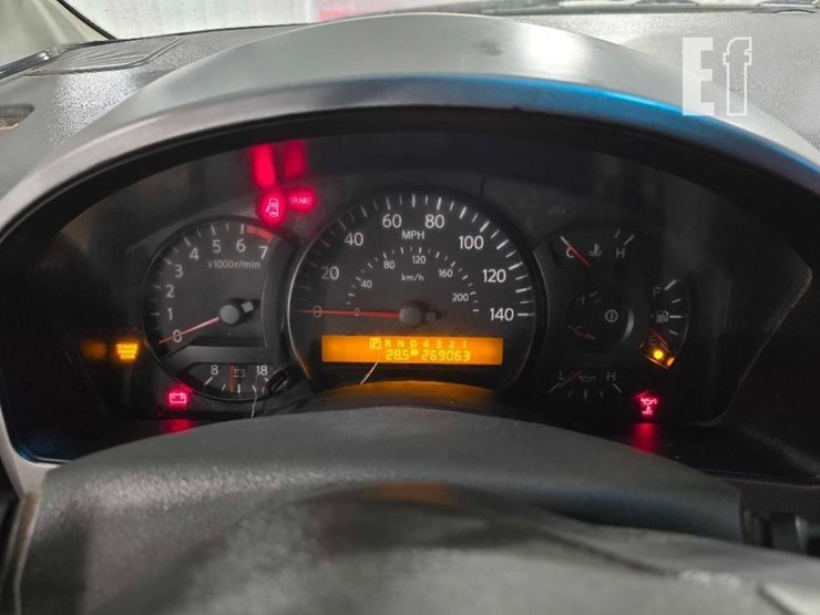 2004-nissan-titan-image-14