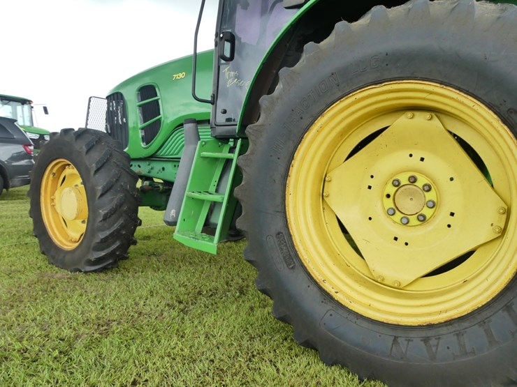 john-deere-7130-image-9