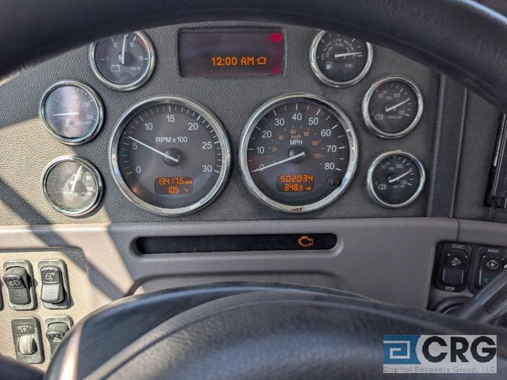 2014-peterbilt-386-image-27